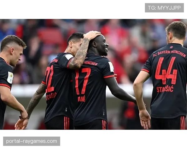 斯塔尼希奇角球首开纪录，拜仁连续23场至少进两球