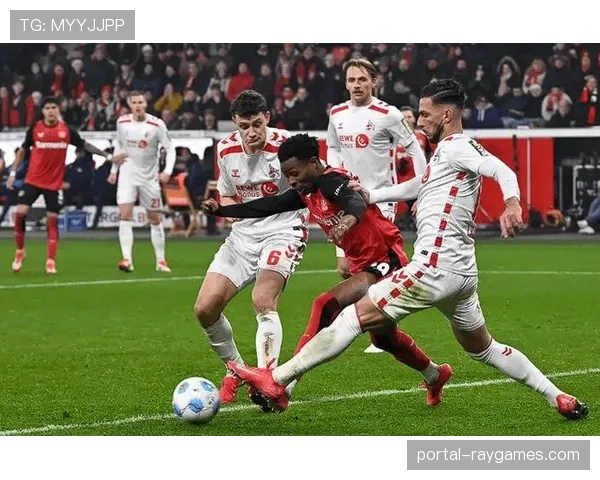 德甲定位球攻防体系演化:科隆边路战术与柏林联合定位球博弈 德甲定位球攻防体系演化:科隆边路战术与柏林联合定位球博弈