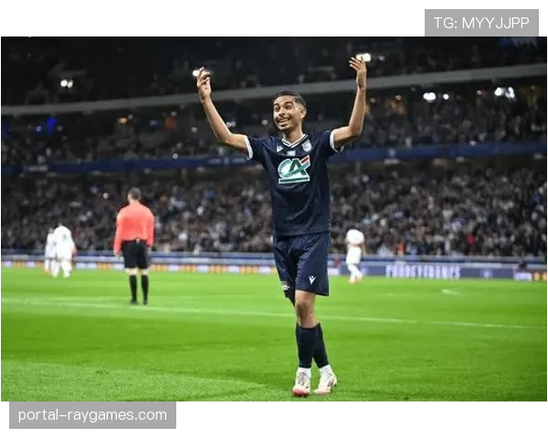 斯特拉斯堡签下法乙边锋亚辛，合同四年半