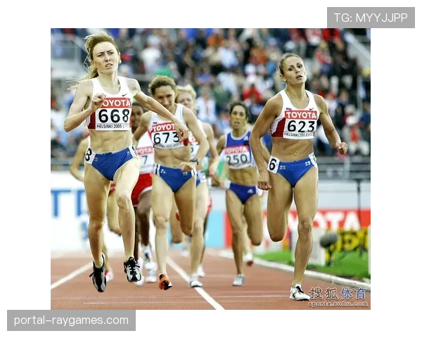 体育社团举办春节慰问活动，为退役运动员送温暖