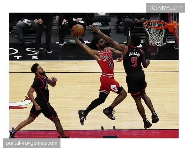 猛龙全场紧逼战术显效，公牛阵地进攻节奏受阻